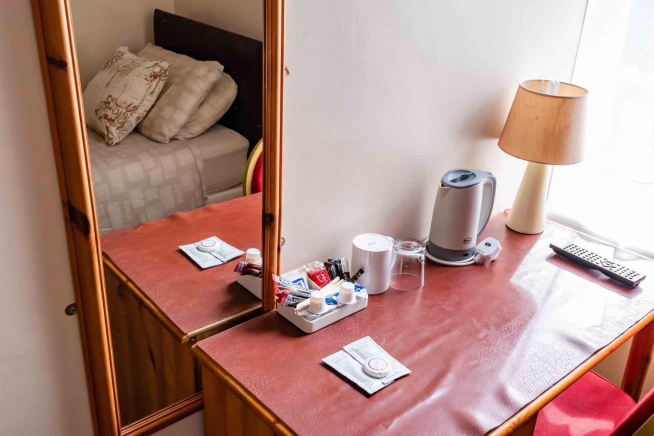 Aarondale Guest House ハートルプール エクステリア 写真